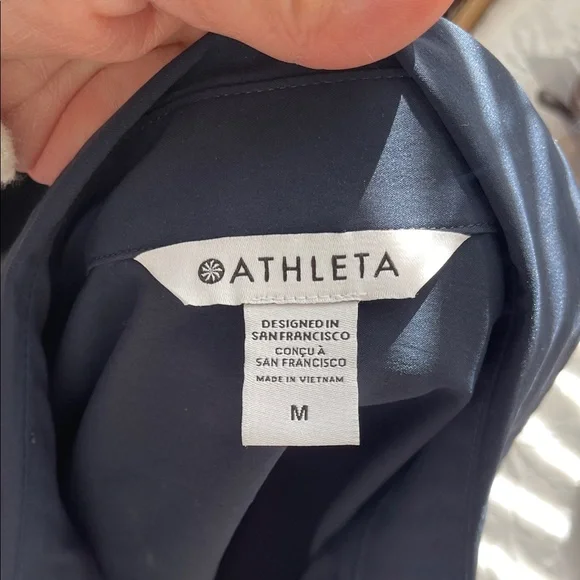 Athleta Navy Midday Relaxed Poplin Button-Down Long Sleeve Shirt, Women’s M - Picture 12 of 12